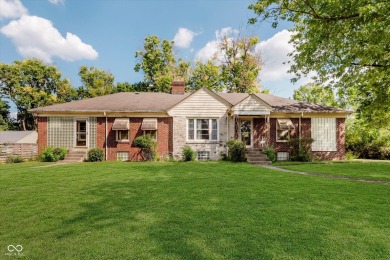 Lake Townhome/Townhouse For Sale in Indianapolis, Indiana