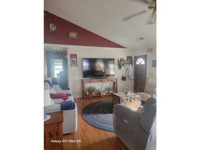 Great location near the ocean, restaurants and the Surfside - photo 11