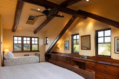 Set on a scenic ridge with panoramic views encompassing historic - photo 25