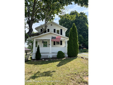 Welcome to 409 Charlotte Avenue! This cozy home located in South - photo 1