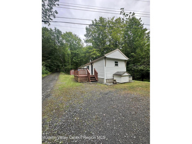 Charming Updated 2-Bedroom, 1-Bath Single-Family Home in a - photo 2