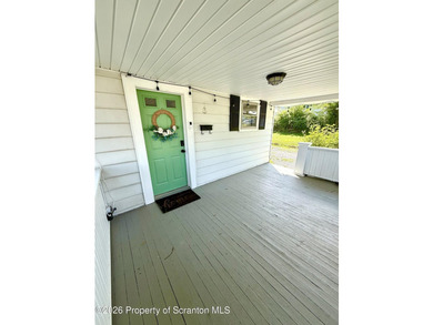 Welcome to 409 Charlotte Avenue! This cozy home located in South - photo 6