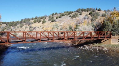 Ripple Valley Ranch is +-410 acre and is an absolutely premier - photo 3