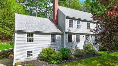 Welcome to this well-maintained Colonial-style home offering 3 - photo 7