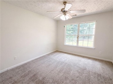 Situated on just over one acre, this well-maintained 3-bedroom - photo 13