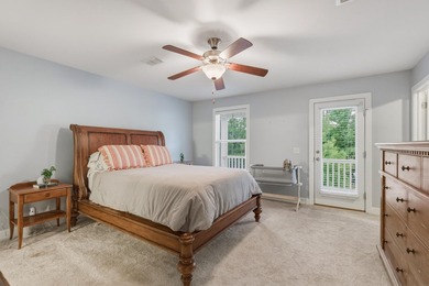 Nestled right in the heart of a high-energy, lively neighborhood - photo 22