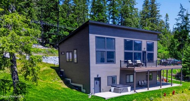 SPECTACULAR lake waterfront access with GIGANTIC lake views and - photo 23
