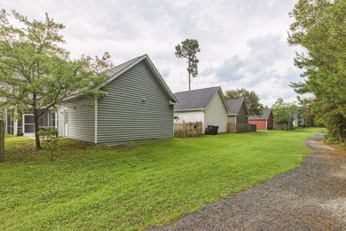 Nestled right in the heart of a high-energy, lively neighborhood - photo 39