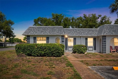 Step into this beautifully updated 2 bedroom, 2 bath corner unit - photo 2