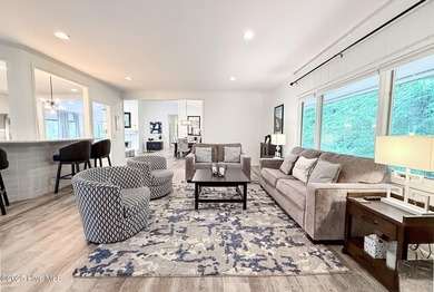Welcome to 7 Inverness Place, a fully remodeled golf-front home - photo 46