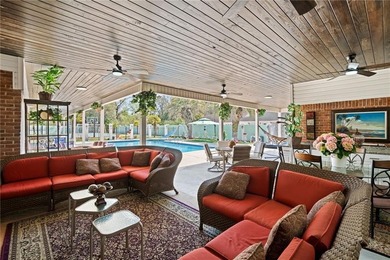 This gated estate offers a lavish, resort-style atmosphere where - photo 4