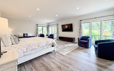Welcome to 7 Inverness Place, a fully remodeled golf-front home - photo 60