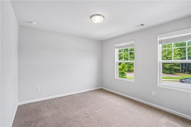 Welcome to this beautifully appointed 4-bedroom, 2.5-bath home - photo 17