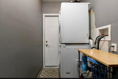 INVESTORS ! ! FIRST TIME HOME BUYERS !!!!Welcome to La Casa - photo 18