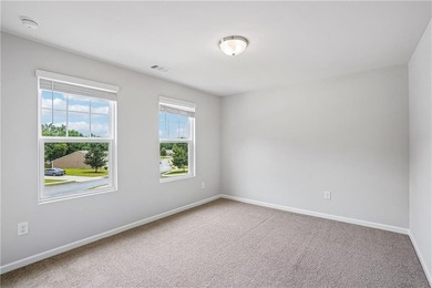 Welcome to this beautifully appointed 4-bedroom, 2.5-bath home - photo 18