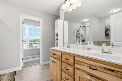 Welcome home to the perfect blend of space, comfort, and - photo 19