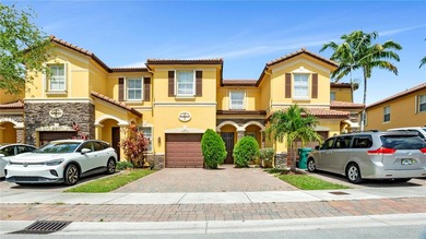 (private lake, pond, coastal) Townhome/Townhouse For Sale in Doral Florida