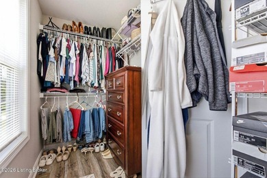 Welcome home to the perfect blend of space, comfort, and - photo 21