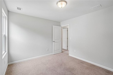 Welcome to this beautifully appointed 4-bedroom, 2.5-bath home - photo 24