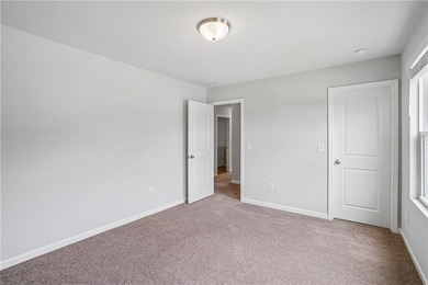 Welcome to this beautifully appointed 4-bedroom, 2.5-bath home - photo 25