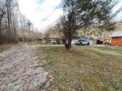 Log home right on a private lake in Grandview, TN. 3 bedroom, 2 - photo 4