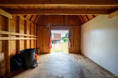 Welcome to 3933 Sharondale Drive! This inviting 3-bedroom - photo 37