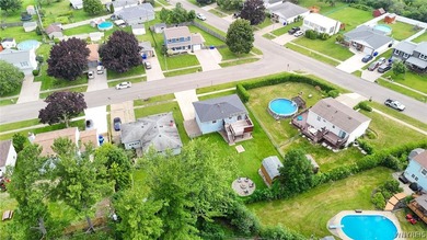 Welcome to 3933 Sharondale Drive! This inviting 3-bedroom - photo 40