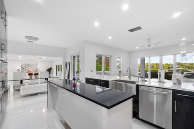 Jupiter waterfront paradise! This 3BR/3.5BA CBS home with office - photo 13