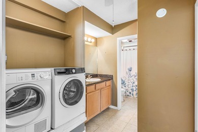 Discover comfort & convenience in this charming 1bdrm, 1bath 1st - photo 13