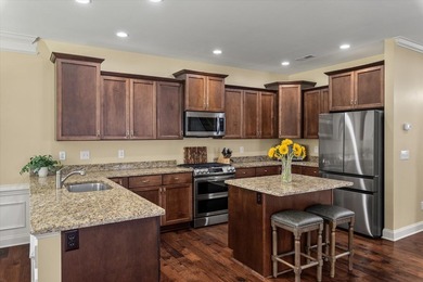Welcome home to this beautifully maintained 4-bedroom, 2.5-bath - photo 15