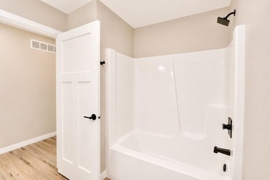 Right-size your living situation with this 3 bedroom, 2 bath - photo 15