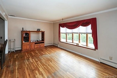 Welcome to this wonderful mid-block Hi Ranch offering space - photo 17