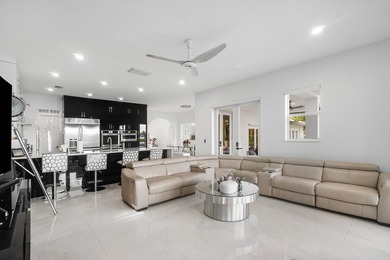 Jupiter waterfront paradise! This 3BR/3.5BA CBS home with office - photo 17