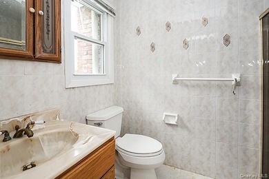 Welcome to this wonderful mid-block Hi Ranch offering space - photo 18