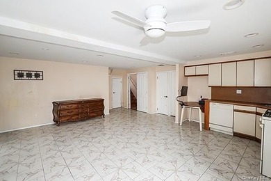 Welcome to this wonderful mid-block Hi Ranch offering space - photo 21