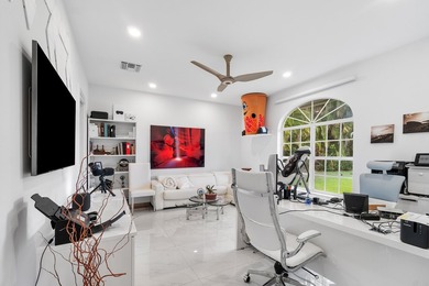 Jupiter waterfront paradise! This 3BR/3.5BA CBS home with office - photo 21