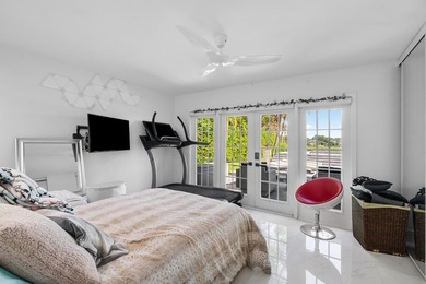 Jupiter waterfront paradise! This 3BR/3.5BA CBS home with office - photo 28