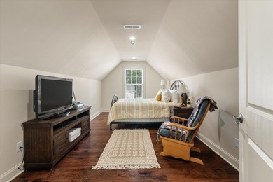 Welcome home to this beautifully maintained 4-bedroom, 2.5-bath - photo 30