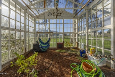 This charming cottage with lots of fun features on a .66-acre - photo 31