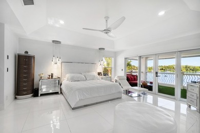 Jupiter waterfront paradise! This 3BR/3.5BA CBS home with office - photo 32