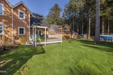 This charming cottage with lots of fun features on a .66-acre - photo 34