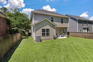 Welcome home to this beautifully maintained 4-bedroom, 2.5-bath - photo 35