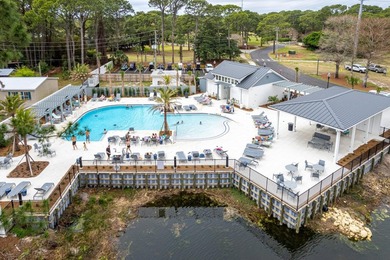 Perched on the 5th floor, this bay-facing studio offers stunning - photo 42