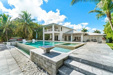 Jupiter waterfront paradise! This 3BR/3.5BA CBS home with office - photo 43