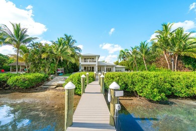 Jupiter waterfront paradise! This 3BR/3.5BA CBS home with office - photo 44