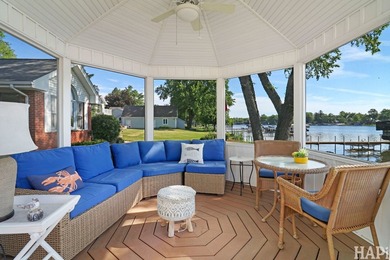 Experience the best of Fox River living in this gorgeous - photo 7