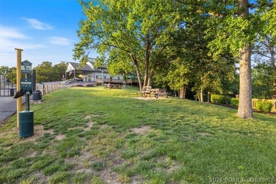 Welcome to this charming 2-bedroom, 2-bath condo offering - photo 32