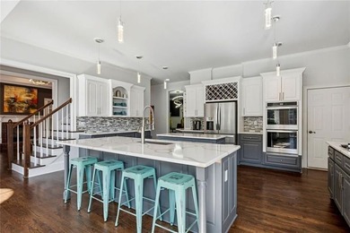 Picturesque Waterside Retreat Offering Ultimate Seclusion and - photo 15
