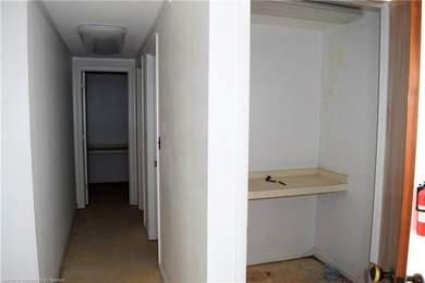 2 Story 10,966 SF Bank Building at traffic light West Main & - photo 20