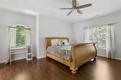 Picturesque Waterside Retreat Offering Ultimate Seclusion and - photo 28